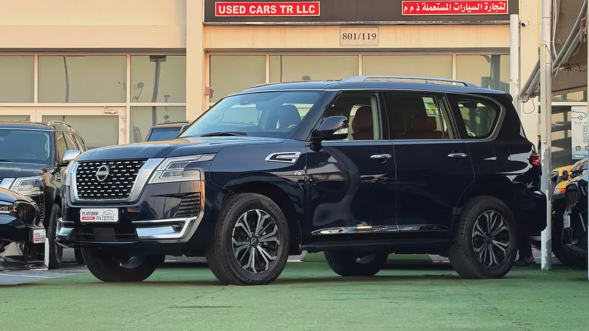 Nissan Patrol LE Platinum 2023  | GCC Specs | Pristine Condition-6-6