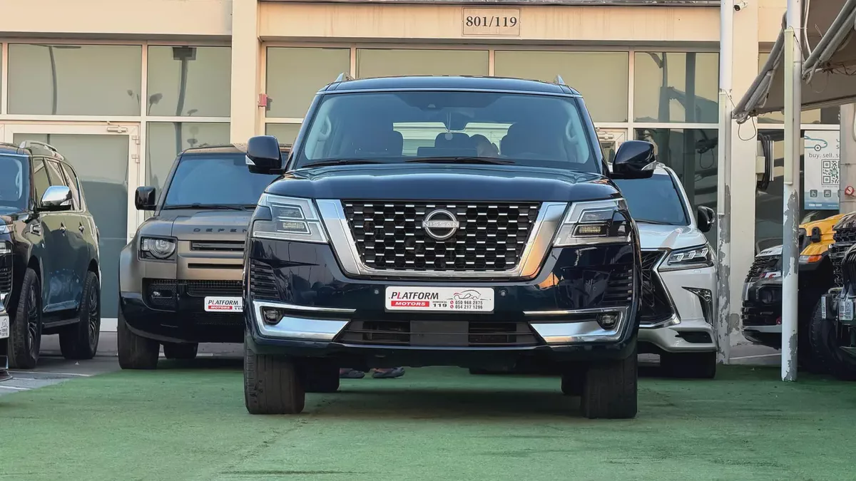 Nissan Patrol LE Platinum 2023  | GCC Specs | Pristine Condition-7-7