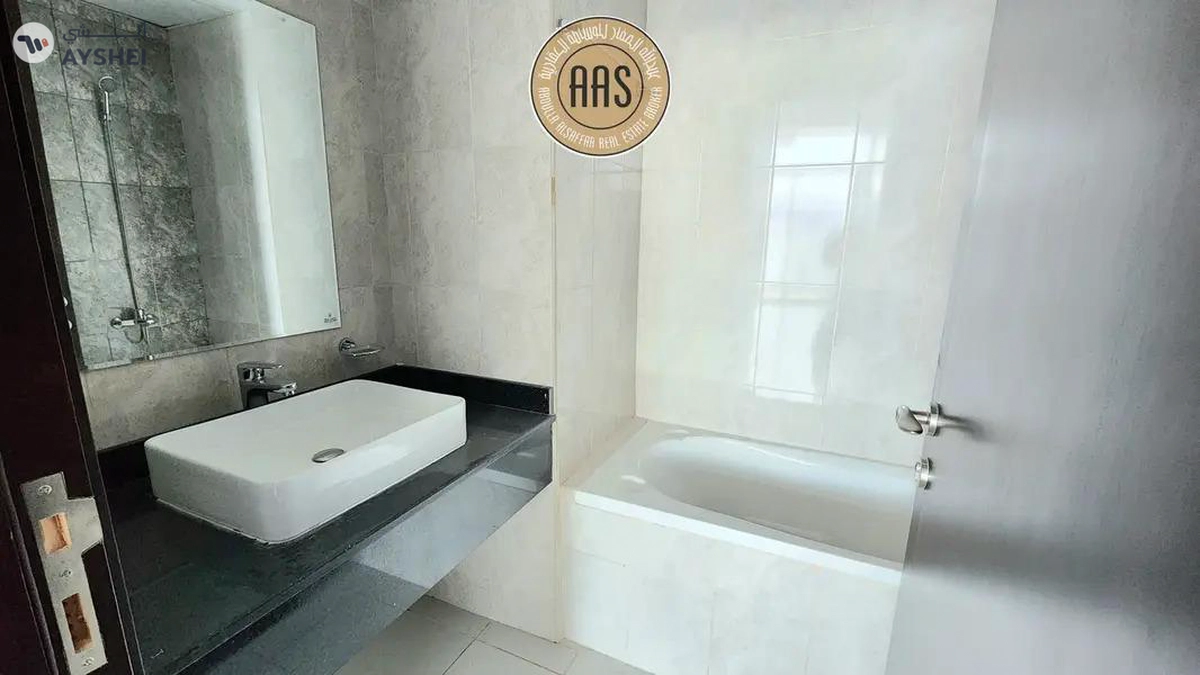 Like new big size 1bhk || ready to move || price 810k || High ROI || in arjan dubai