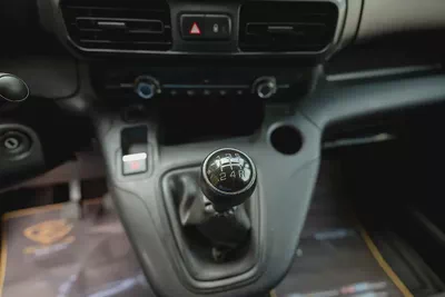 Peugeot Partner | Delivery Van | Petrol | GCC Specs | Ref#P26612-12