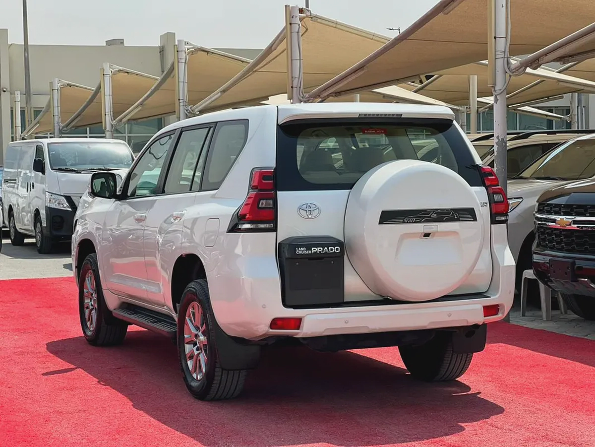 2021 Toyota Prado | V6 | EX.R | GCC | Screen, Camera | Ref#1022-3-3