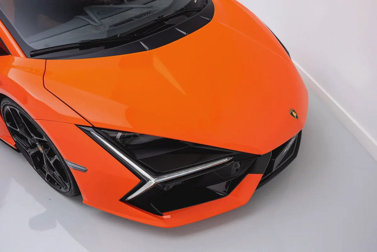 2024 LAMBORGHINI REVUELTO WITH 2 YEARS WARRANTY
