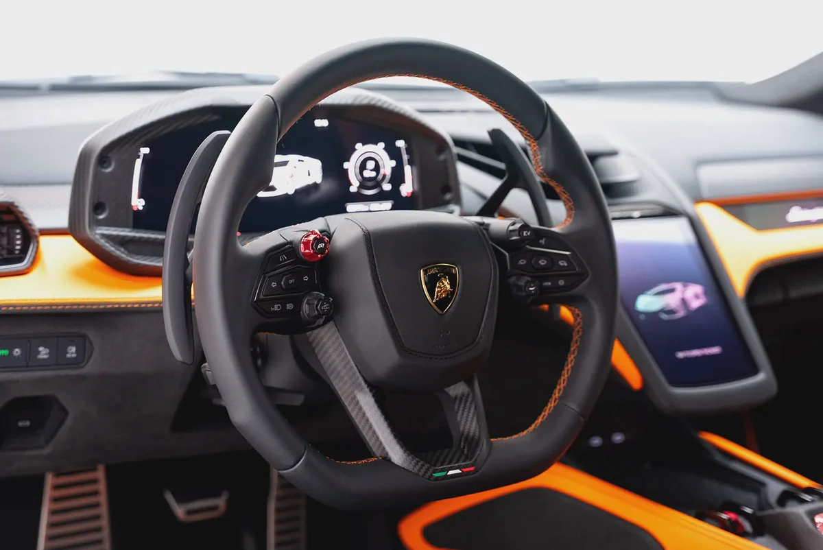 2024 LAMBORGHINI REVUELTO WITH 2 YEARS WARRANTY