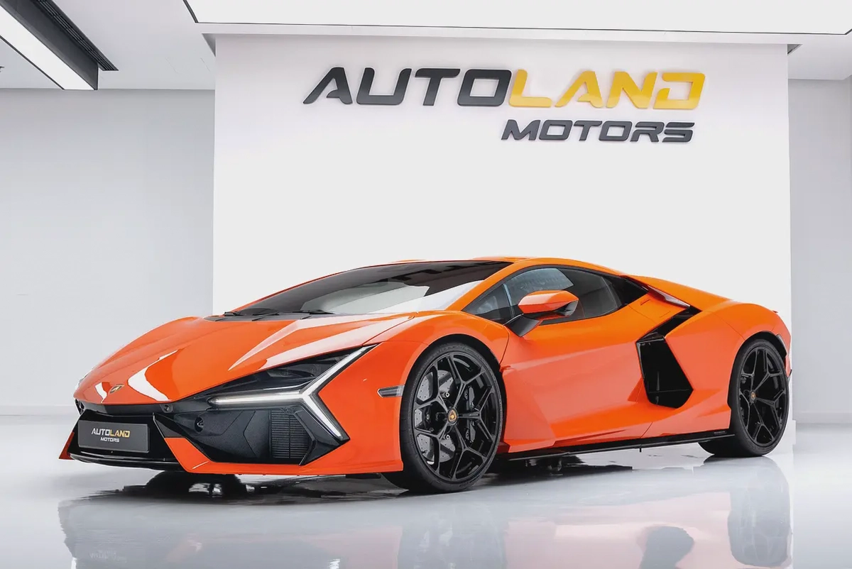 2024 LAMBORGHINI REVUELTO WITH 2 YEARS WARRANTY