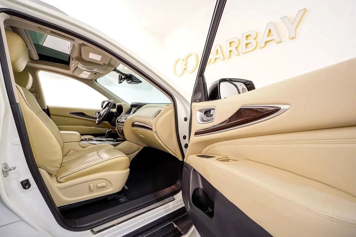 AED 902 PM | INFINITY QX60 LUXURY 7-SEATER 2017 | 7-SEATER | WELL MAINTAINED | 1 YEAR WARRANTY | GCC-16-16