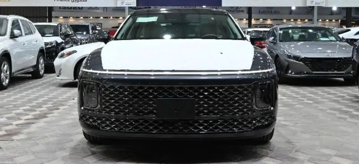 Hyundai Azera 3.5L V6 Premium-1-1