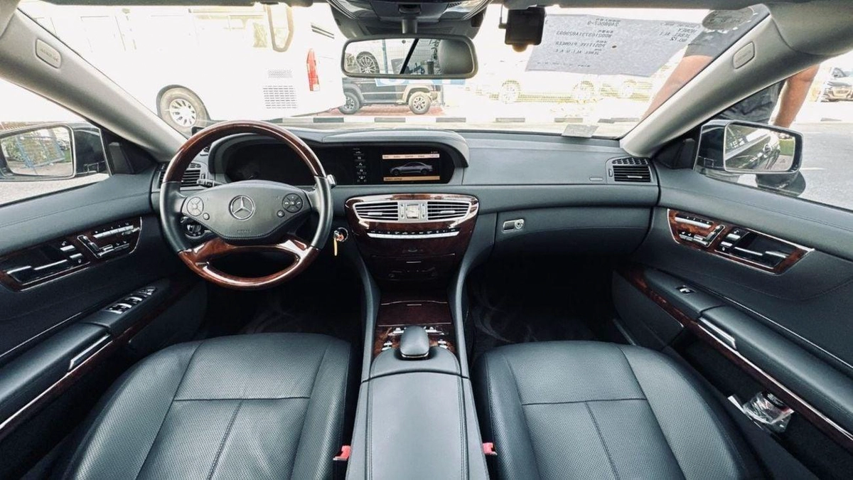 Mercedes Benz CL550 STANDARD-11-0
