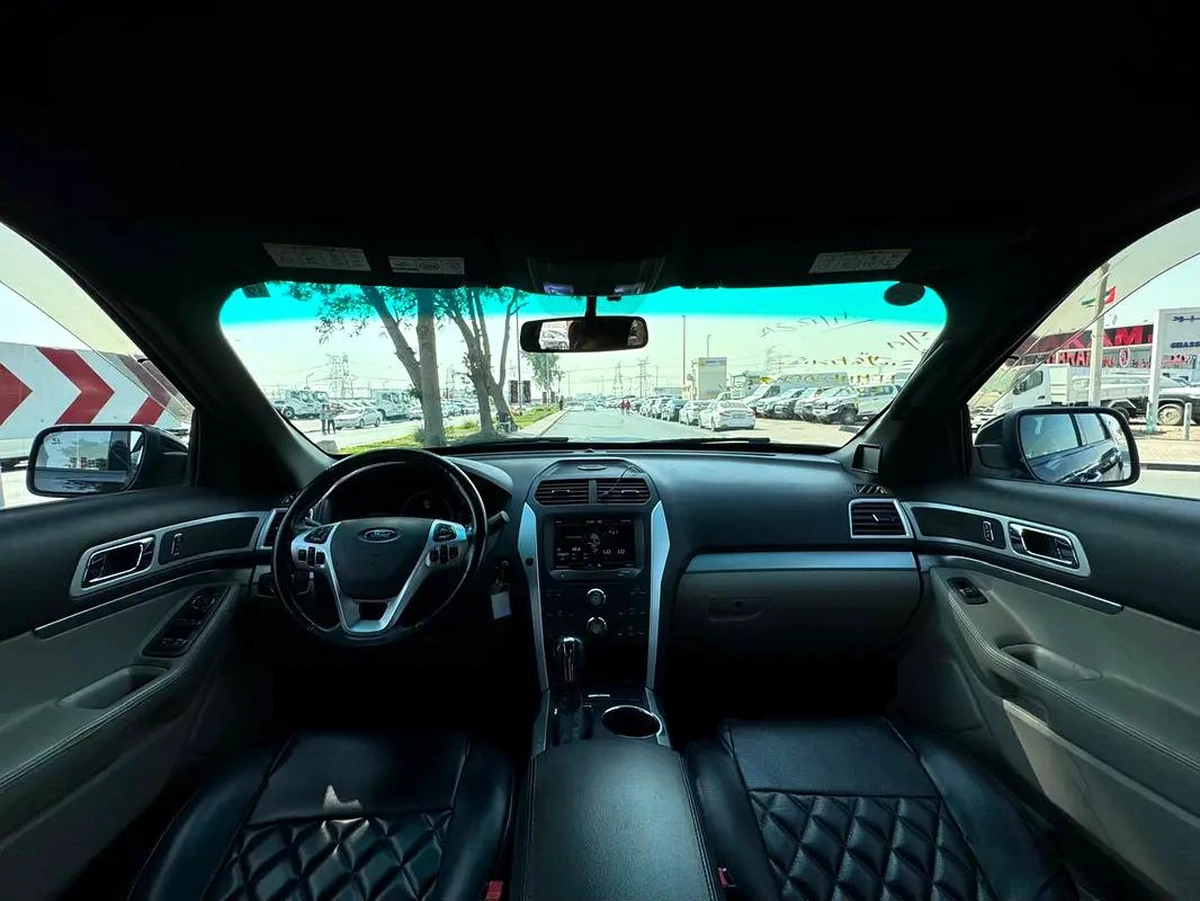 FORD EXPLORER XLT | 2012 | 7 SEATES | CLEAN CAR LOW MILEAGE FRESH JAPAN IMPORT