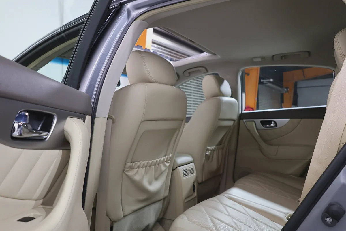 Pristine 2020 Infiniti QX70 Luxury | GCC Specs | Low Mileage-16-16
