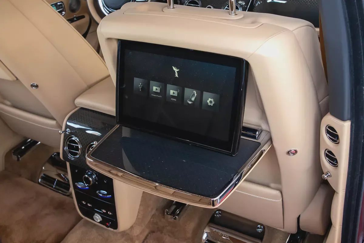 ROLLS-ROYCS CULLINAN 2026 | BLACK BADGE | 600KM | UNDER WARRANTY-13-13