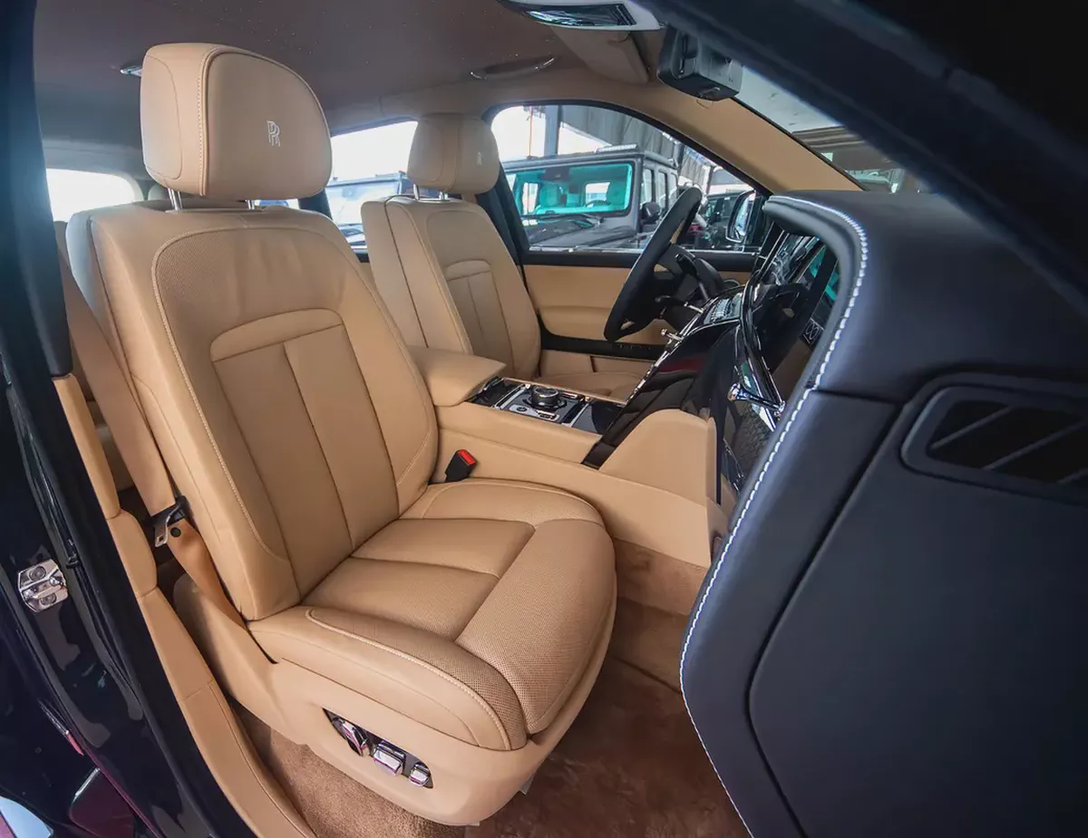 ROLLS-ROYCS CULLINAN 2026 | BLACK BADGE | 600KM | UNDER WARRANTY-17-17