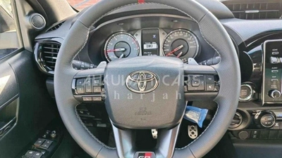 Toyota Hilux TOYOTA HILUX GR SPORTS 2025 AT 2.8LDIESEL BLACK-8