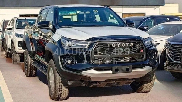 Toyota Hilux TOYOTA HILUX GR SPORTS 2025 AT 2.8LDIESEL BLACK