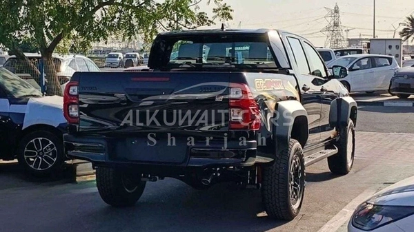 Toyota Hilux TOYOTA HILUX GR SPORTS 2025 AT 2.8LDIESEL BLACK
