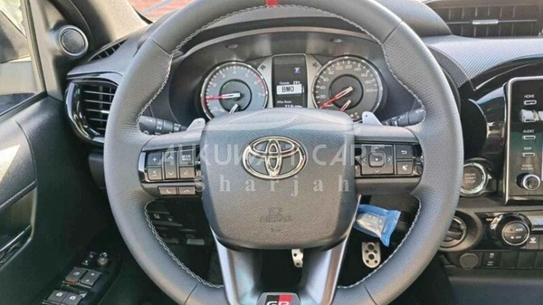 Toyota Hilux TOYOTA HILUX GR SPORTS 2025 AT 2.8LDIESEL BLACK