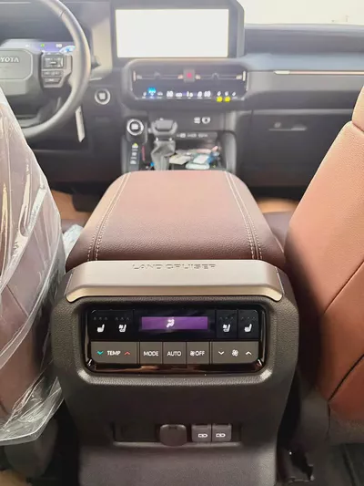 Toyota Prado 2.4L Full Option 2026 GCC Specs-14