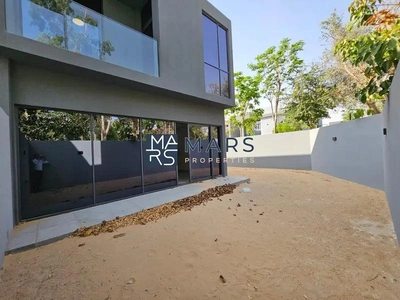 Brand New 3-Bedroom Corner Villa with Separate Maid’s Room & Majlis-0