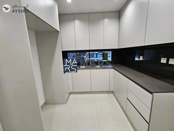 Brand New 3-Bedroom Corner Villa with Separate Maid’s Room & Majlis