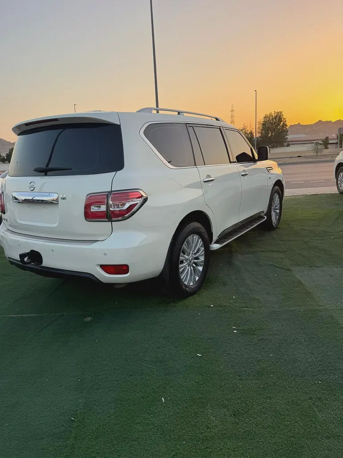 Nissan Patrol LE T2 2019 GCC Specs - Excellent Condition-16-16
