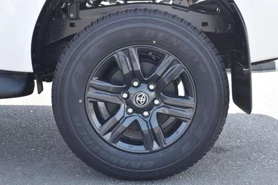 Toyota Hilux SGLX Toyota  HILUX SR5 2.7L V4 PETROL MANUL-17