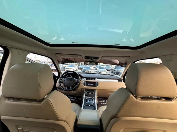 لاند روڤر EVOQUE موديل 2012 خليجى بانوراما فل اوبشن بحاله الوكاله