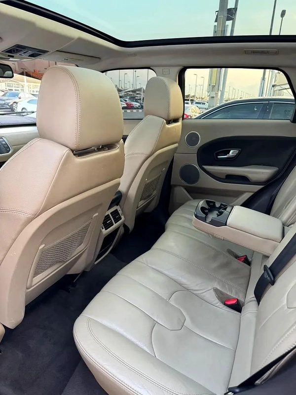 لاند روڤر EVOQUE موديل 2012 خليجى بانوراما فل اوبشن بحاله الوكاله