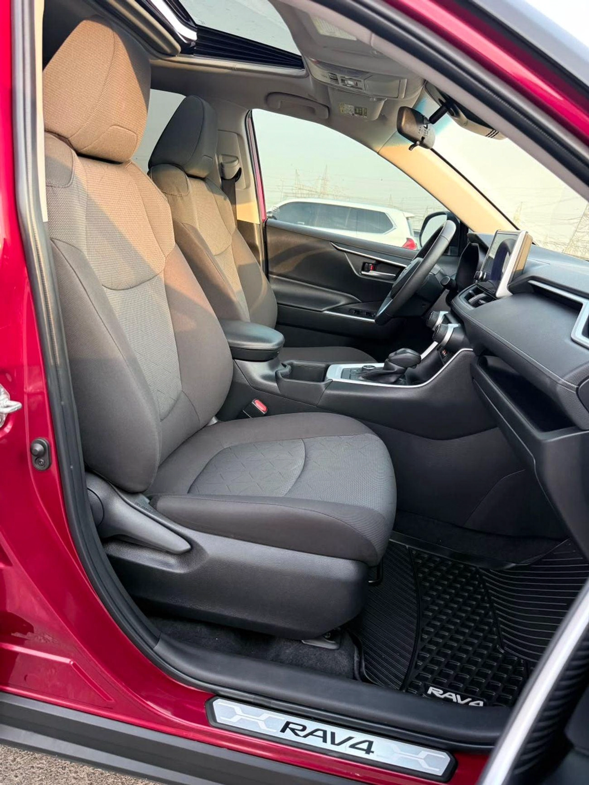 Toyota RAV4 XLE HEV Hybrid-13-0