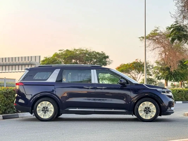 KIA CARNIVAL / GCC SPECS / BRAND NEW / 3 YEARS WARRANTY