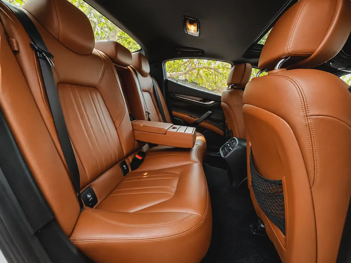2015 Maserati Ghibli Q4 | GCC Specs | Italian Luxury & Performance 🇮🇹-4-4