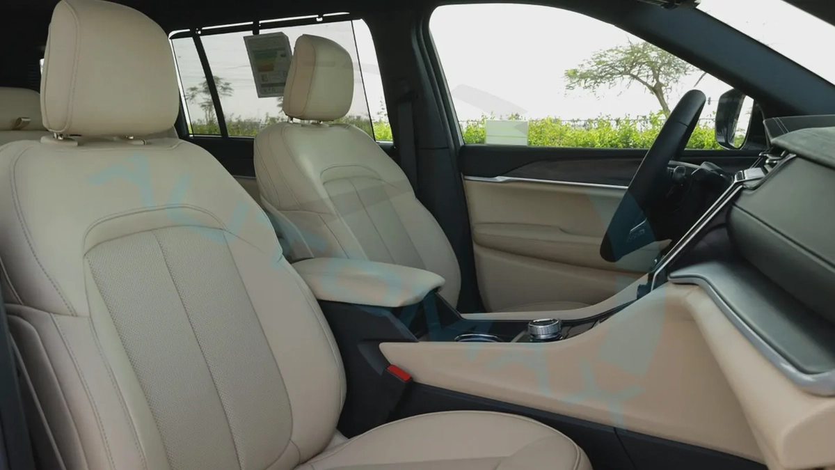 2025 Jeep Grand Cherokee L Limited Plus Luxury V6 3.6L 4X4 GCC 0Km With 3 Years Or 60k km Warranty-12-12
