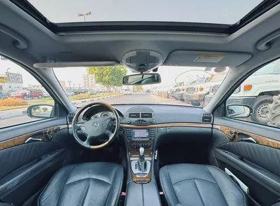 Pristine 2005 Mercedes-Benz E-Class E 500 | Japanese Specs | Low Mileage-17