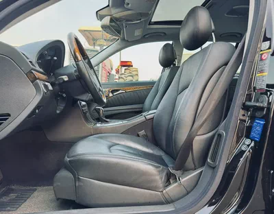 Pristine 2005 Mercedes-Benz E-Class E 500 | Japanese Specs | Low Mileage-8