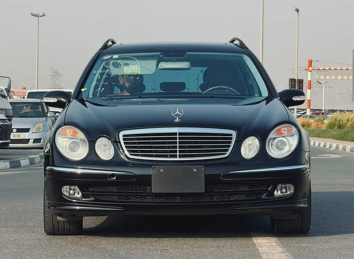 Pristine 2005 Mercedes-Benz E-Class E 500 | Japanese Specs | Low Mileage-2-2