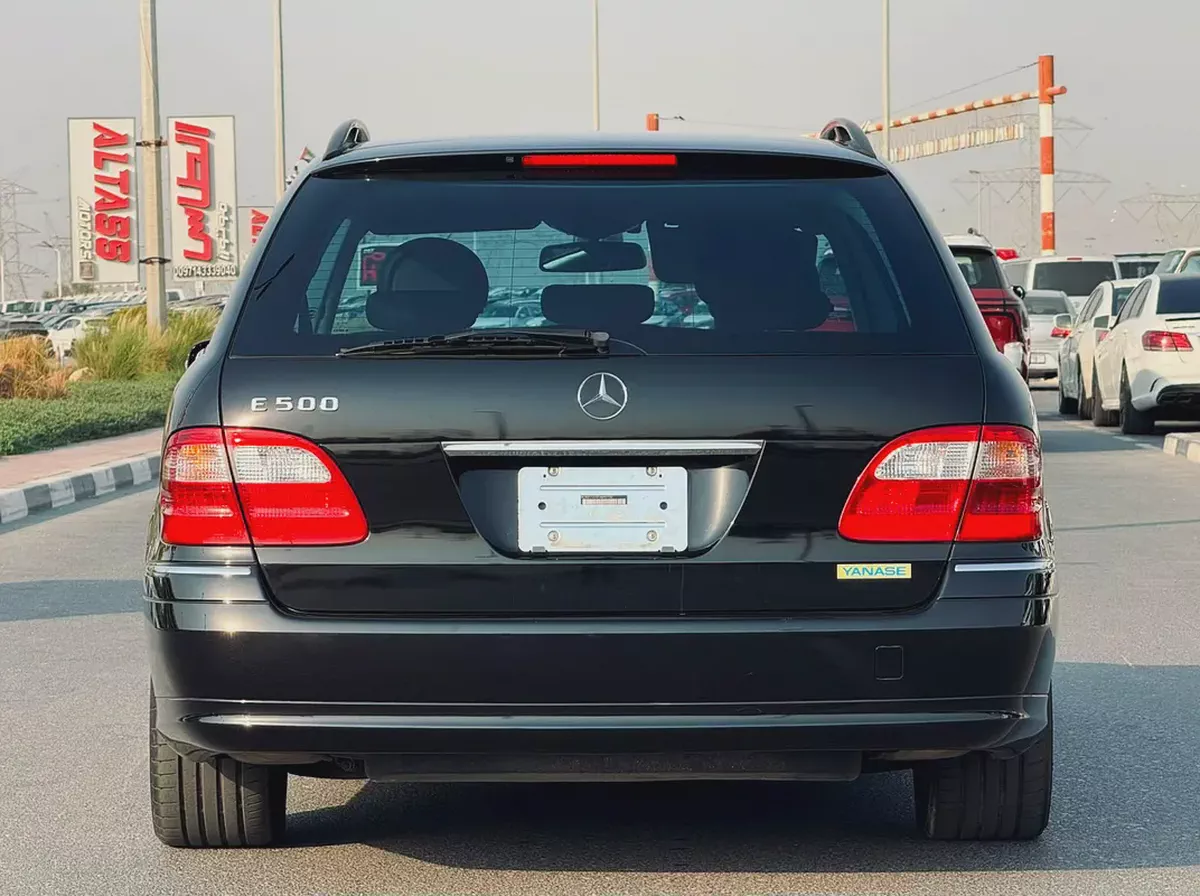 Pristine 2005 Mercedes-Benz E-Class E 500 | Japanese Specs | Low Mileage-5-5