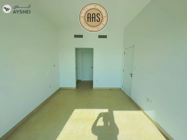 BRAND NEW 2BHK UNFURNISHED FLAT|PAYMENT OPTIONS AVAILABLE|WALKING DISTANCE
