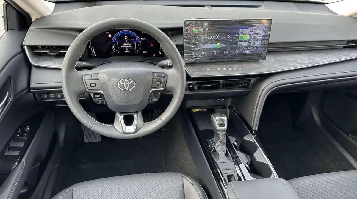 Toyota Camry XLE HEV Luxury 2.0L Chinese Version Automatic High Specs-2-0