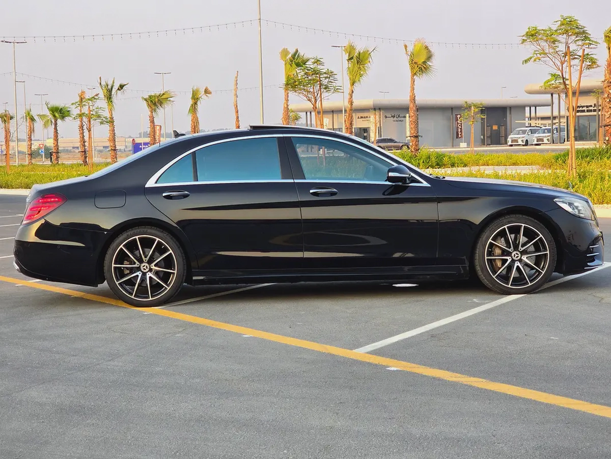 Mercedes-Benz S-Class S 560 2018 - American Specs-6-6