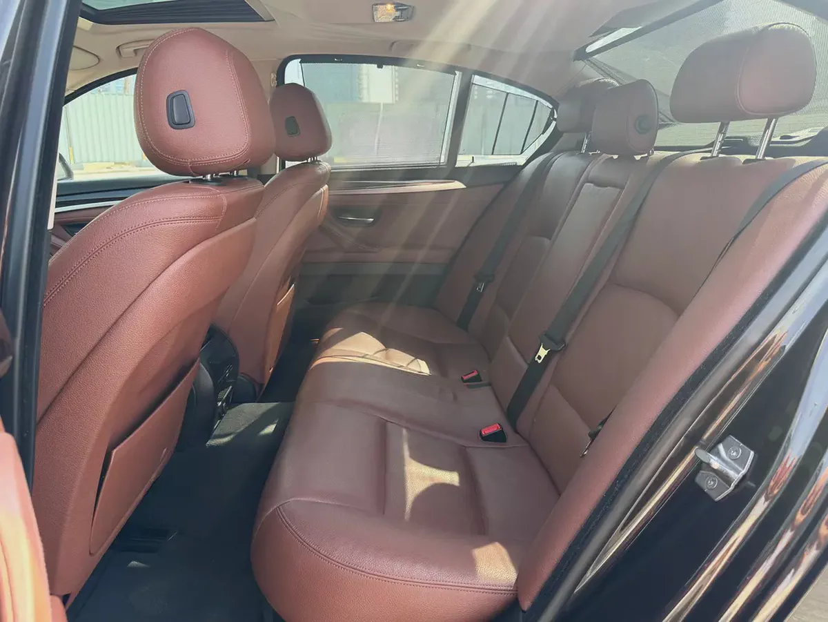 Original Paint | 2015 BMW 5-Series 528i GCC Specs-12-12