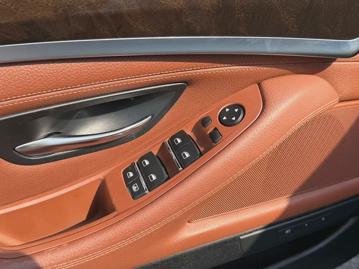 Original Paint | 2015 BMW 5-Series 528i GCC Specs-17-17