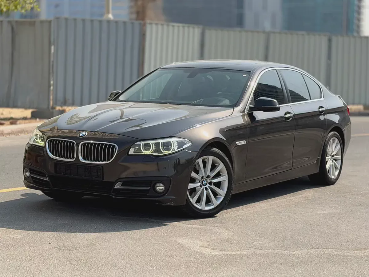 Original Paint | 2015 BMW 5-Series 528i GCC Specs