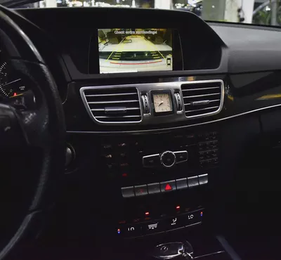 EXCELLENT DEAL for our Mercedes Benz E400 Hybrid ( 2014 Model ) in White Color Japanese Specs-13