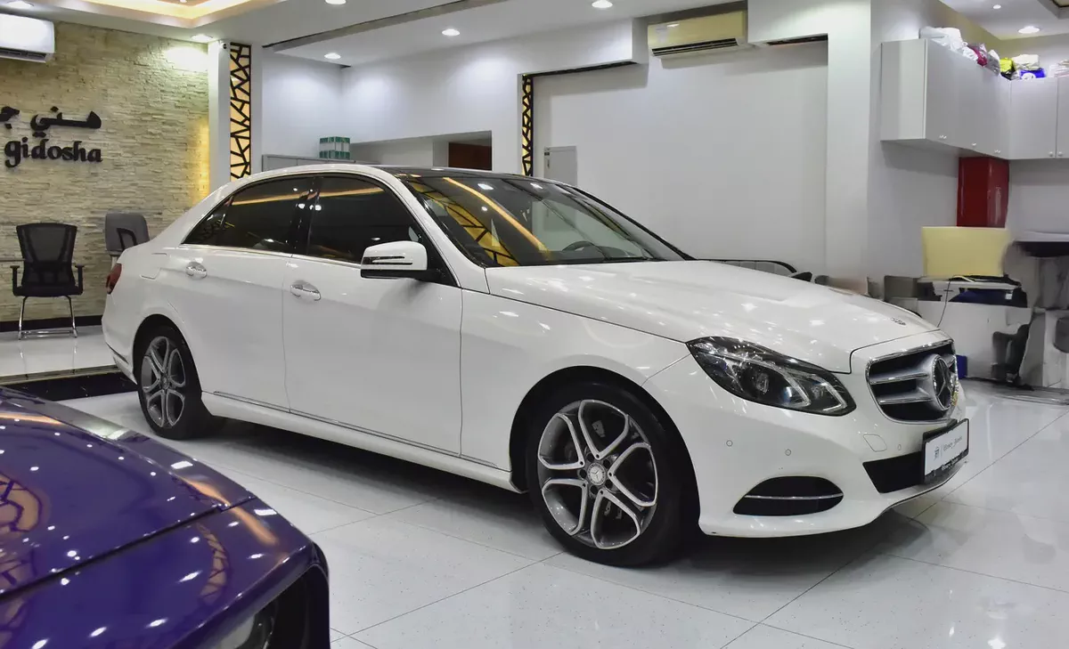 EXCELLENT DEAL for our Mercedes Benz E400 Hybrid ( 2014 Model ) in White Color Japanese Specs-2-2