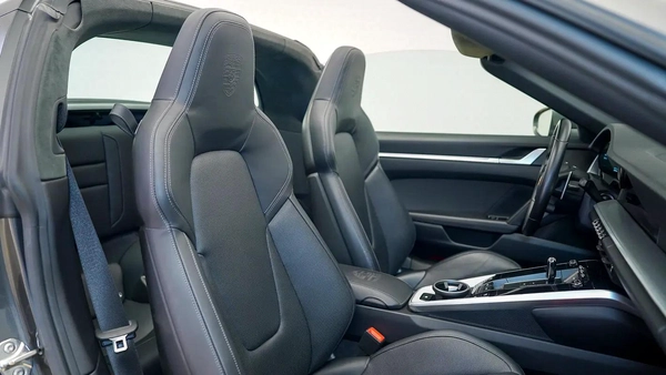 Porsche Carrera / 911 Targa 4