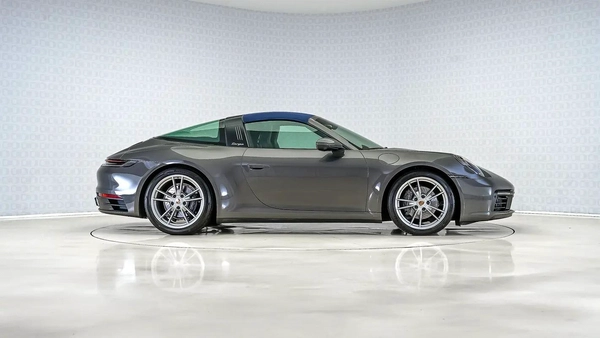 Porsche Carrera / 911 Targa 4