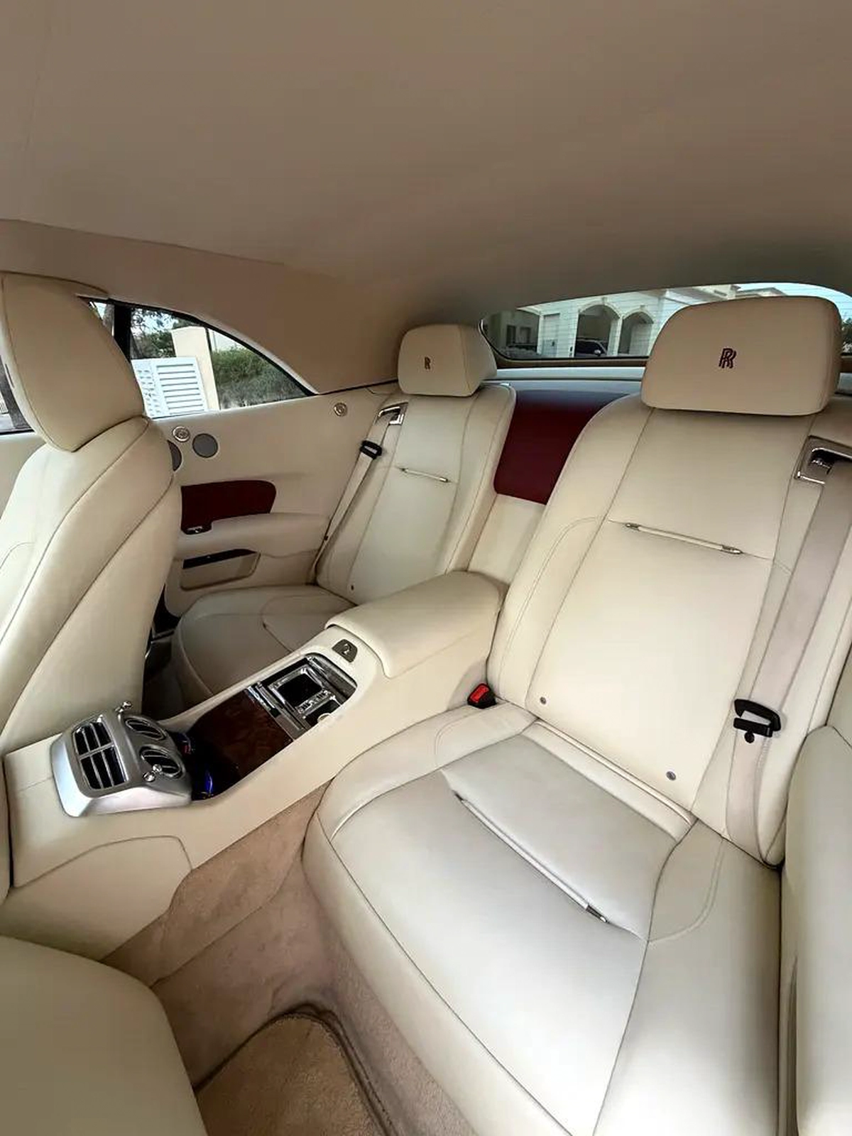 Rolls-Royce Dawn 2018 - Korean Specs - Pristine Condition-1-1
