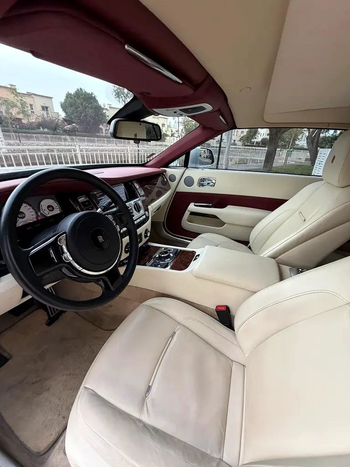 Rolls-Royce Dawn 2018 - Korean Specs - Pristine Condition-2-2