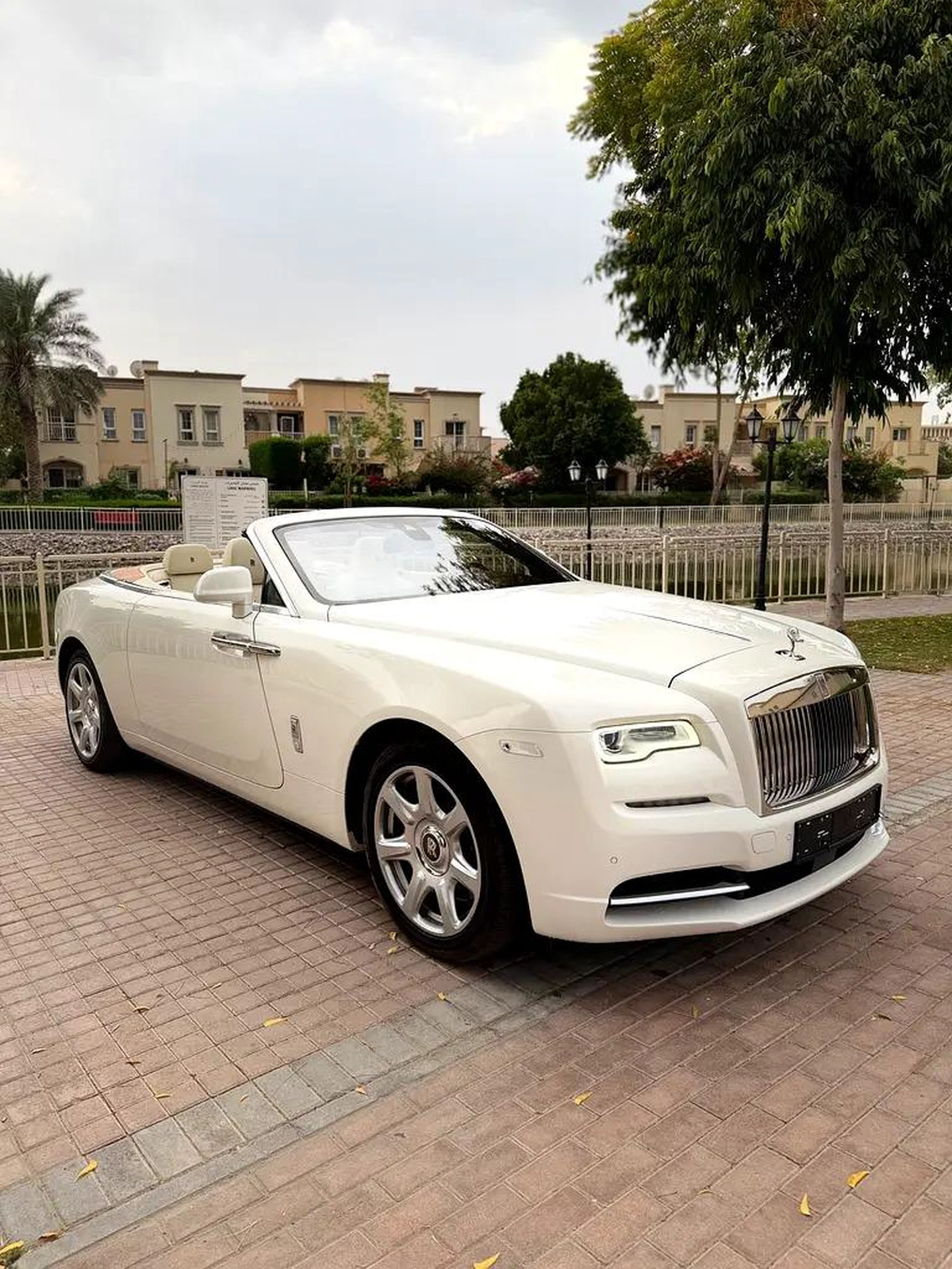 Rolls-Royce Dawn 2018 - Korean Specs - Pristine Condition-18-18