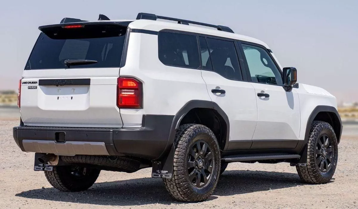 Toyota Prado ADVENTURE 1ST EDITION TOYOTA PRADO 250 2.8D AT FIRST EDITION MY2024 – WHITE-3-0