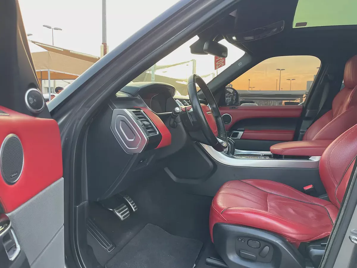 رنج روفر 2014 محول SVRنظيف Land Rover Range Rover Sport HSE S 2014 - GCC Specs - Well Maintained-9-9