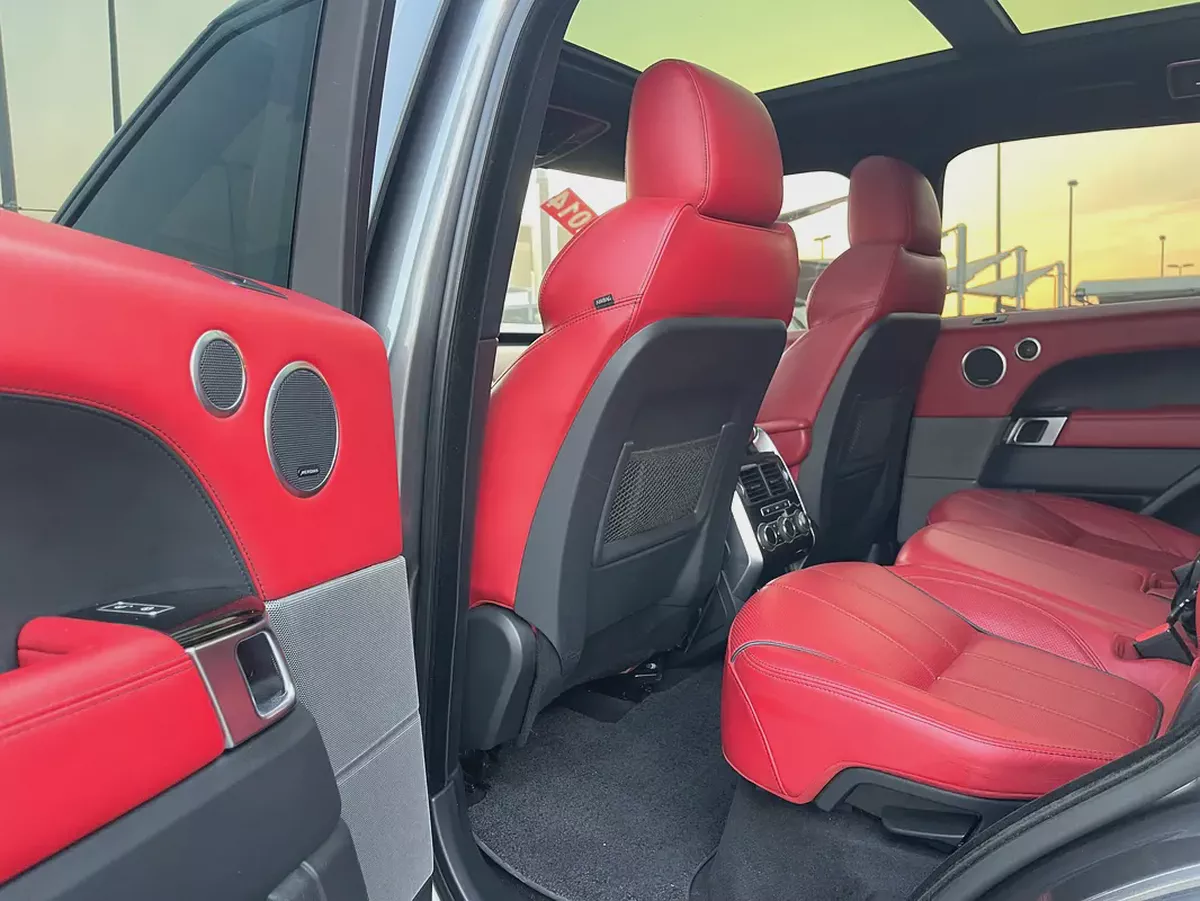 رنج روفر 2014 محول SVRنظيف Land Rover Range Rover Sport HSE S 2014 - GCC Specs - Well Maintained-11-11